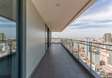 4 Bedroom Serviced Apartment For Rent - BKK1, Phnom Penh thumbnail