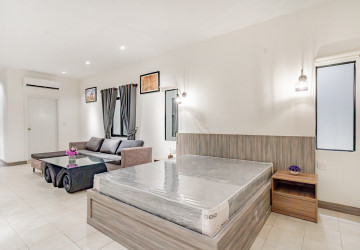 45 Sqm Studio Apartment For Rent - Chakto Mukh, Phnom Penh thumbnail