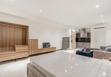 45 Sqm Studio Apartment For Rent - Chakto Mukh, Phnom Penh thumbnail