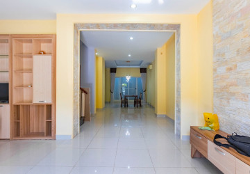 4 Bedroom House For Rent - Svay Dangkum, Siem Reap thumbnail
