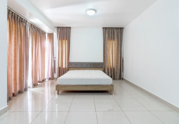 4 Bedroom House For Rent - Svay Dangkum, Siem Reap thumbnail