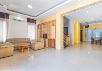 4 Bedroom House For Rent - Svay Dangkum, Siem Reap thumbnail