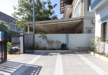 4 Bedroom House For Rent - Svay Dangkum, Siem Reap thumbnail