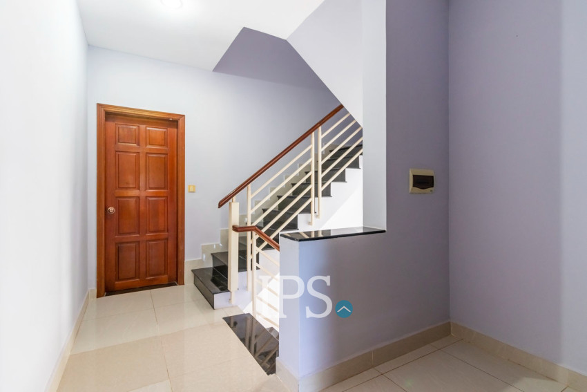 4 Bedroom House For Rent - Svay Dangkum, Siem Reap