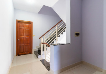 4 Bedroom House For Rent - Svay Dangkum, Siem Reap thumbnail