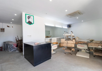 5 Bedroom Shophouse For Rent - Melbourne Residence, Sra Ngae, Siem Reap thumbnail