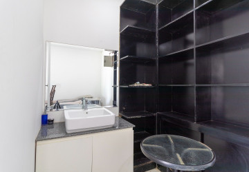 5 Bedroom Shophouse For Rent - Melbourne Residence, Sra Ngae, Siem Reap thumbnail