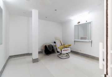 5 Bedroom Shophouse For Rent - Melbourne Residence, Sra Ngae, Siem Reap thumbnail