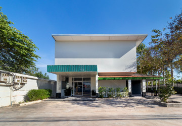 5 Bedroom Shophouse For Rent - Melbourne Residence, Sra Ngae, Siem Reap thumbnail