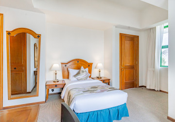 2 Bedroom Serviced Apartment For Rent - Chakto Mukh, Phnom Penh thumbnail