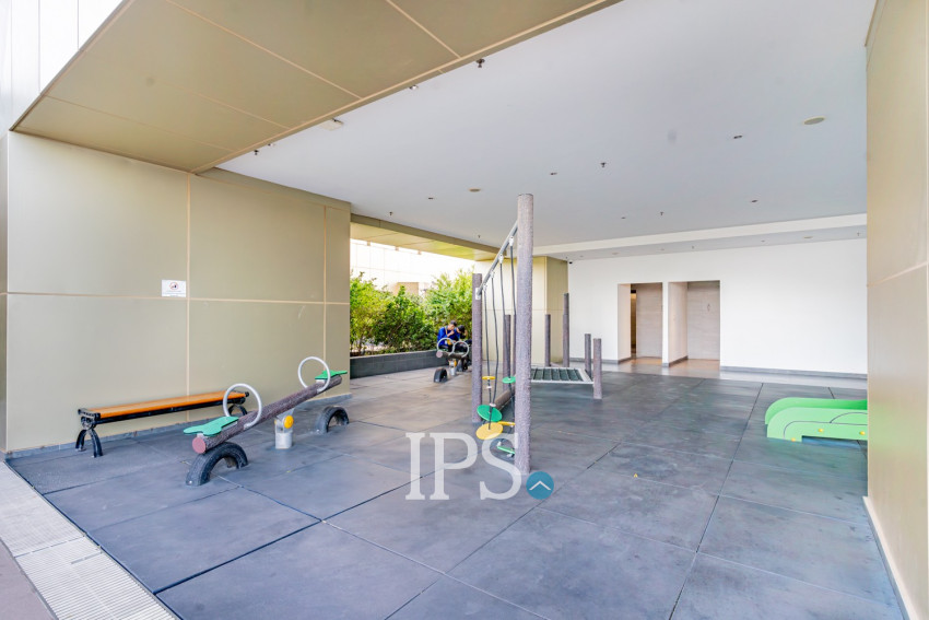 3 Bedroom Condo For Rent - The Peak, Tonle Bassac, Phnom Penh