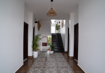 11 Unit Apartment Building For Sale - Svay Dangkum, Siem Reap thumbnail