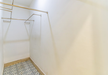 395 Sqm Commercial Building For Rent - BKK1, Phnom Penh thumbnail