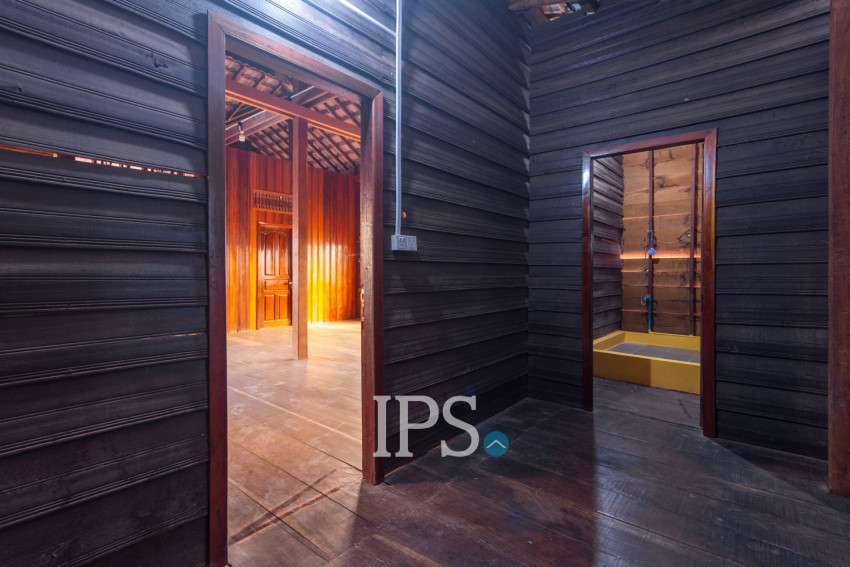 2 Bedroom Shophouse For Rent - Svay Dangkum, Siem Reap