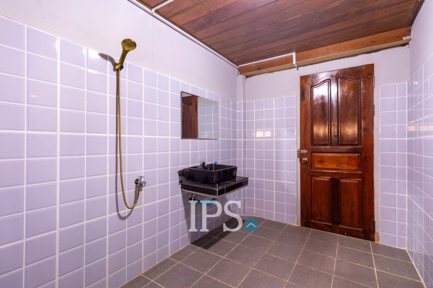 2 Bedroom Shophouse For Rent - Svay Dangkum, Siem Reap