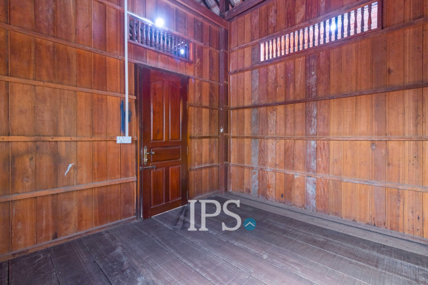 2 Bedroom Shophouse For Rent - Svay Dangkum, Siem Reap