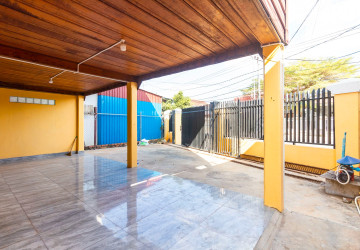 2 Bedroom Shophouse For Rent - Svay Dangkum, Siem Reap thumbnail