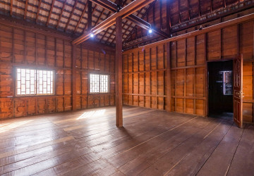 2 Bedroom Shophouse For Rent - Svay Dangkum, Siem Reap thumbnail