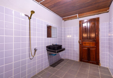 2 Bedroom Shophouse For Rent - Svay Dangkum, Siem Reap thumbnail