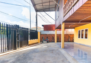 2 Bedroom Shophouse For Rent - Svay Dangkum, Siem Reap thumbnail