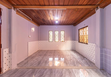 2 Bedroom Shophouse For Rent - Svay Dangkum, Siem Reap thumbnail