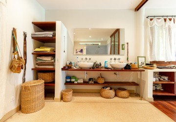 5 Bedroom Luxury Villa For Rent - Svay Dangkum, Siem Reap thumbnail