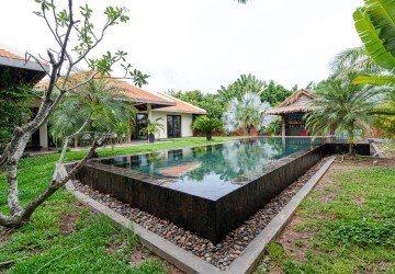 5 Bedroom Luxury Villa For Rent - Svay Dangkum, Siem Reap thumbnail