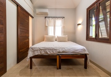 5 Bedroom Luxury Villa For Rent - Svay Dangkum, Siem Reap thumbnail