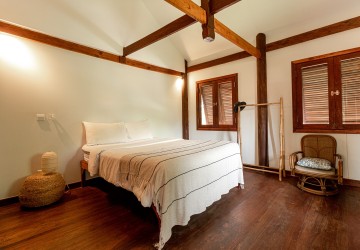 5 Bedroom Luxury Villa For Rent - Svay Dangkum, Siem Reap thumbnail