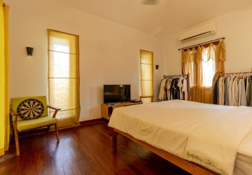 5 Bedroom Luxury Villa For Rent - Svay Dangkum, Siem Reap thumbnail