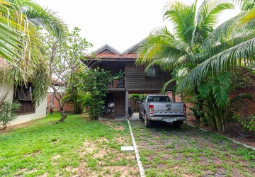 5 Bedroom Luxury Villa For Rent - Svay Dangkum, Siem Reap thumbnail