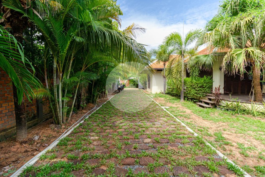 5 Bedroom Luxury Villa For Rent - Svay Dangkum, Siem Reap