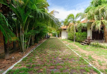 5 Bedroom Luxury Villa For Rent - Svay Dangkum, Siem Reap thumbnail