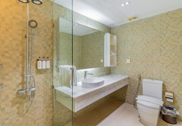 2 Bedroom Condo For Rent - Silvertown, BKK1, Phnom Penh thumbnail