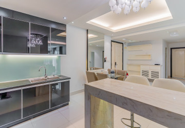 2 Bedroom Condo For Rent - Silvertown, BKK1, Phnom Penh thumbnail