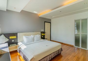 2 Bedroom Condo For Rent - Silvertown, BKK1, Phnom Penh thumbnail