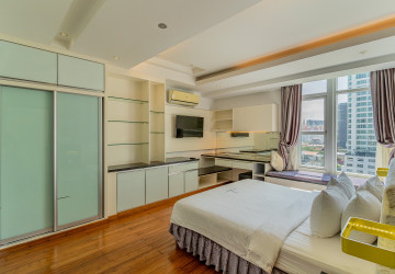 2 Bedroom Condo For Rent - Silvertown, BKK1, Phnom Penh thumbnail
