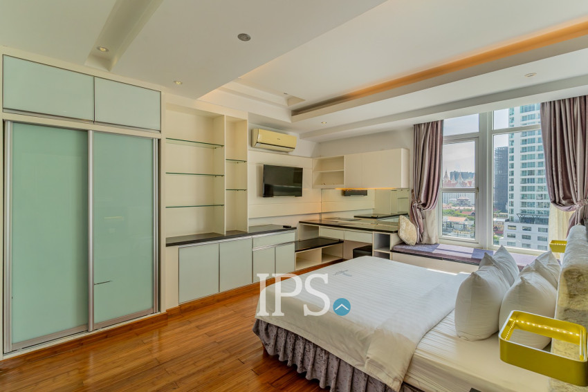 2 Bedroom Condo For Rent - Silvertown, BKK1, Phnom Penh