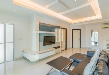 2 Bedroom Condo For Rent - Silvertown, BKK1, Phnom Penh thumbnail