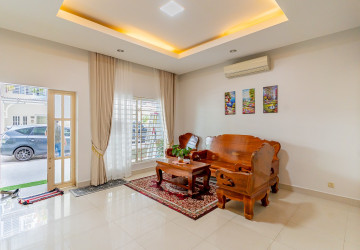 4 Bedroom Twin Villa For Rent - Borey Peng Houth The Star Quaterial, Sen Sok, Phnom Penh thumbnail