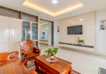 4 Bedroom Twin Villa For Rent - Borey Peng Houth The Star Quaterial, Sen Sok, Phnom Penh thumbnail