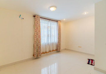 4 Bedroom Twin Villa For Rent - Borey Peng Houth The Star Quaterial, Sen Sok, Phnom Penh thumbnail