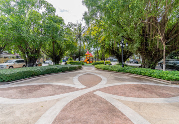 4 Bedroom Twin Villa For Rent - Borey Peng Houth The Star Quaterial, Sen Sok, Phnom Penh thumbnail