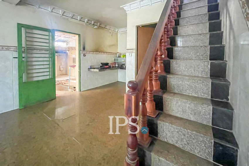 351 Sqm Land with Warehouse For Rent - Samraong Kraom, Phnom Penh