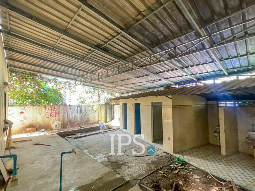 351 Sqm Land with Warehouse For Rent - Samraong Kraom, Phnom Penh
