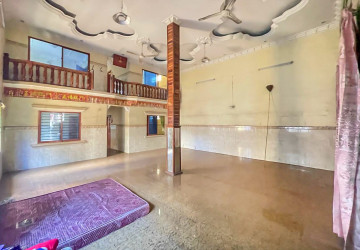 351 Sqm Land with Warehouse For Rent - Samraong Kraom, Phnom Penh thumbnail