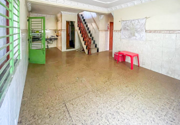 351 Sqm Land with Warehouse For Rent - Samraong Kraom, Phnom Penh thumbnail