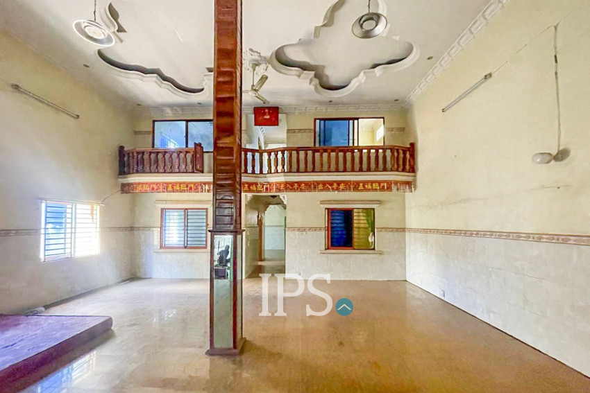 351 Sqm Land with Warehouse For Rent - Samraong Kraom, Phnom Penh