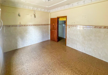 351 Sqm Land with Warehouse For Rent - Samraong Kraom, Phnom Penh thumbnail