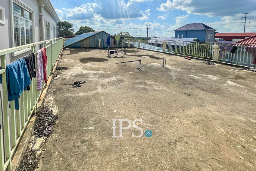 351 Sqm Land with Warehouse For Rent - Samraong Kraom, Phnom Penh